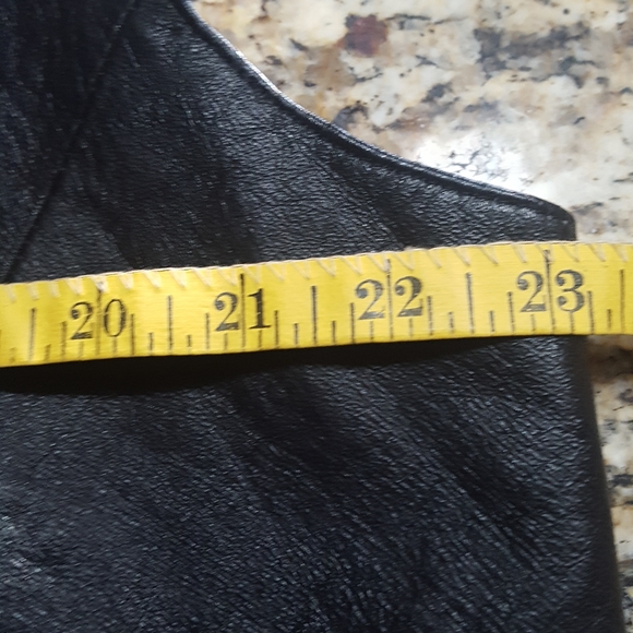 Vichen Black leather Vest 24" length - large - Picture 4 of 8